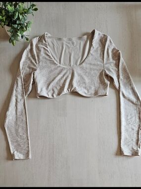Offline By Aerie Long Sleeve Scoop Crop Top with Subtle Floral Print